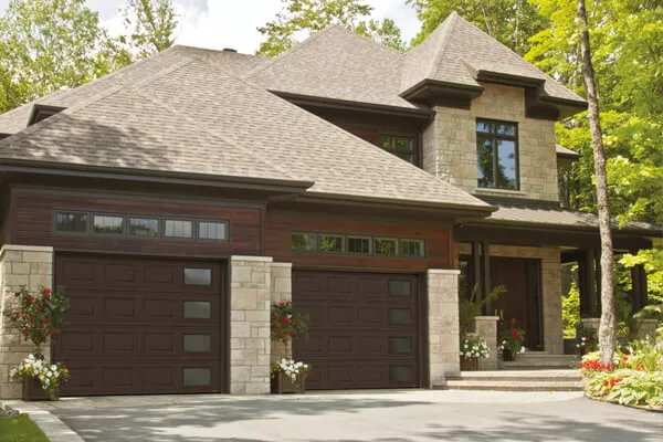 Standard+ Classic CC, 10' x 8', Moka Brown, window layout: Right-side Harmony